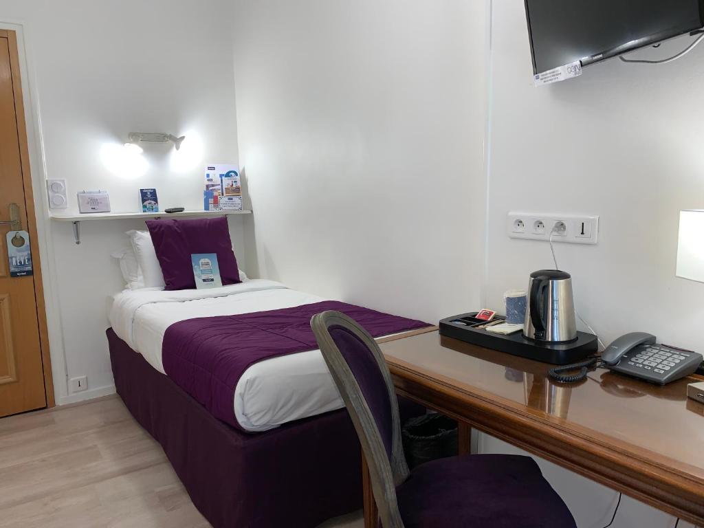 Kyriad Saumur Hyper Centre Hôtel, Appartements, Séminaires et SPA soins Sothys Paris - スモールクラシックシングルルーム