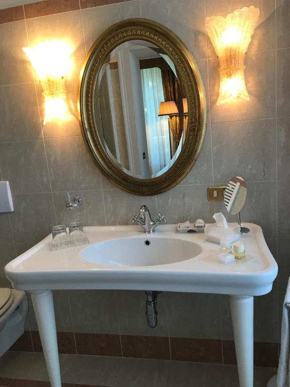 Koupelna v ubytování Villa Palmira Kinderfreies Hotel