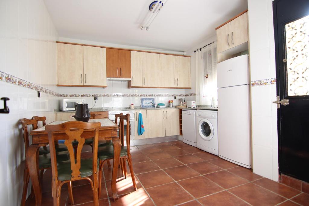 Kuchyň nebo kuchyňský kout v ubytování Casa Rural Las Huertas de Buendia