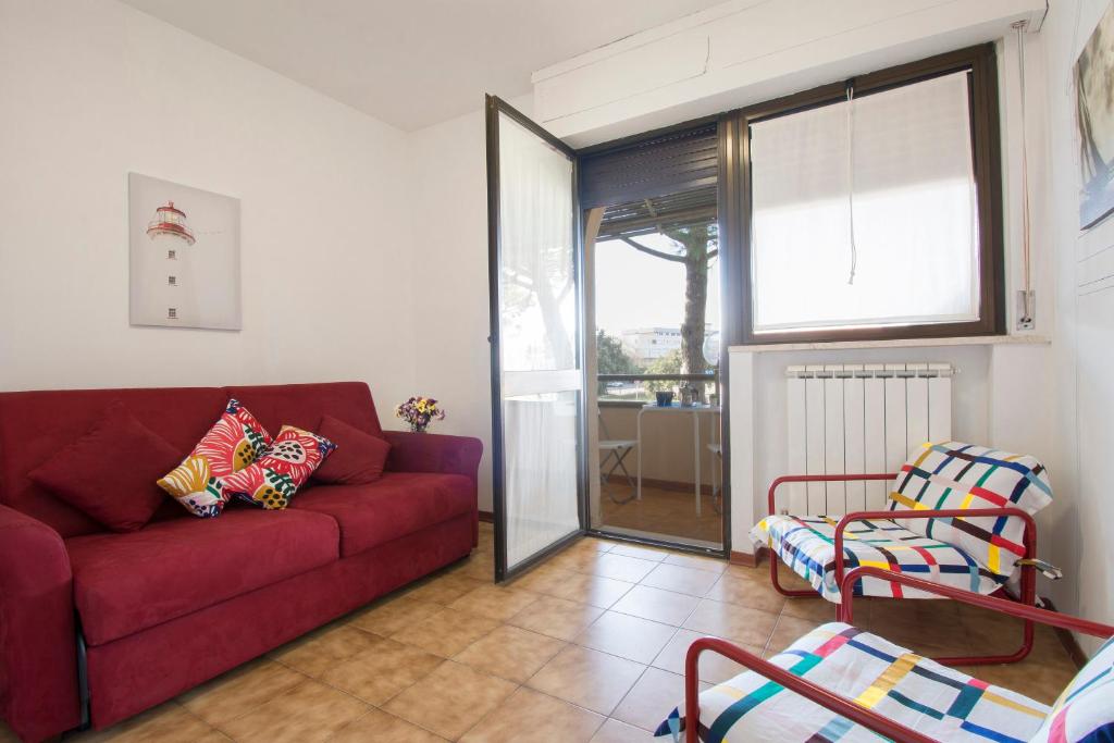 ALTIDO Lovely 1BR flat with patio and parking