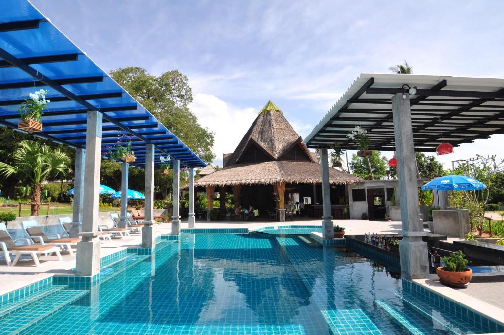 Bazén v ubytování Samui Honey Tara Villa Residence nebo v jeho okolí