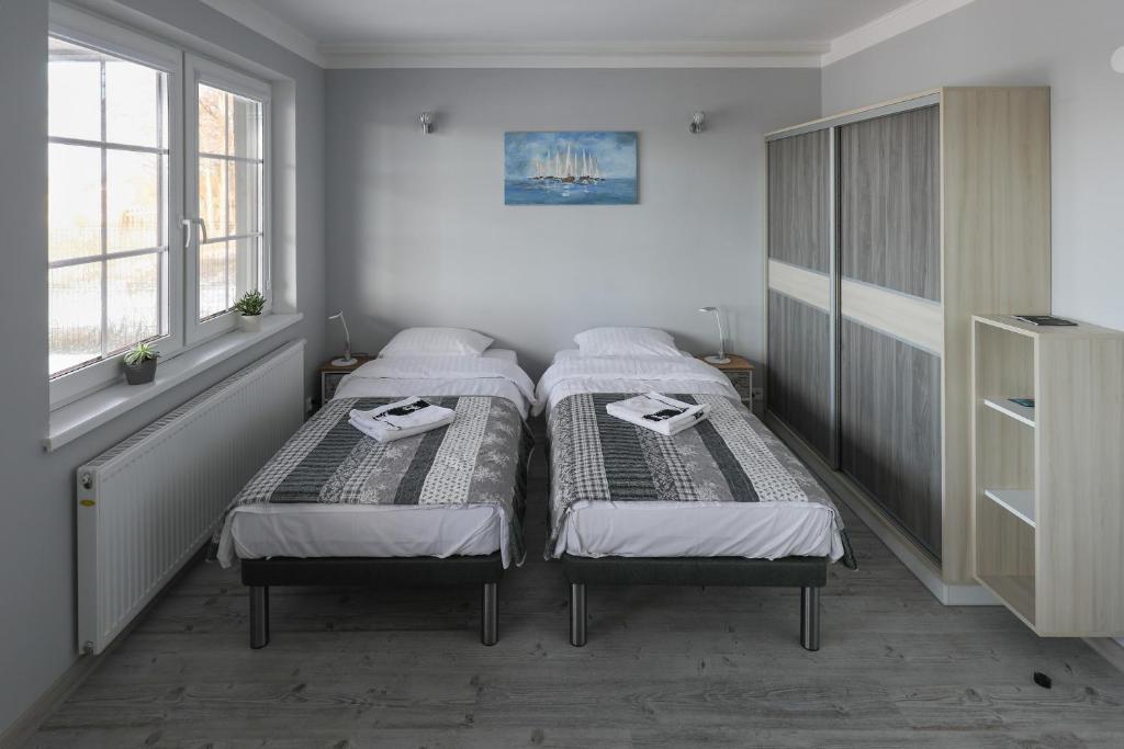 Pokoje Nad Święcajtami - Triple Room With Lake View