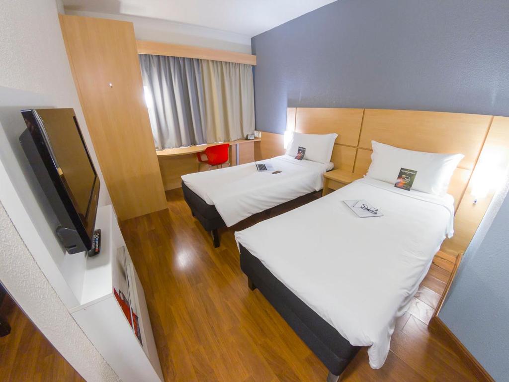  ibis Joinville