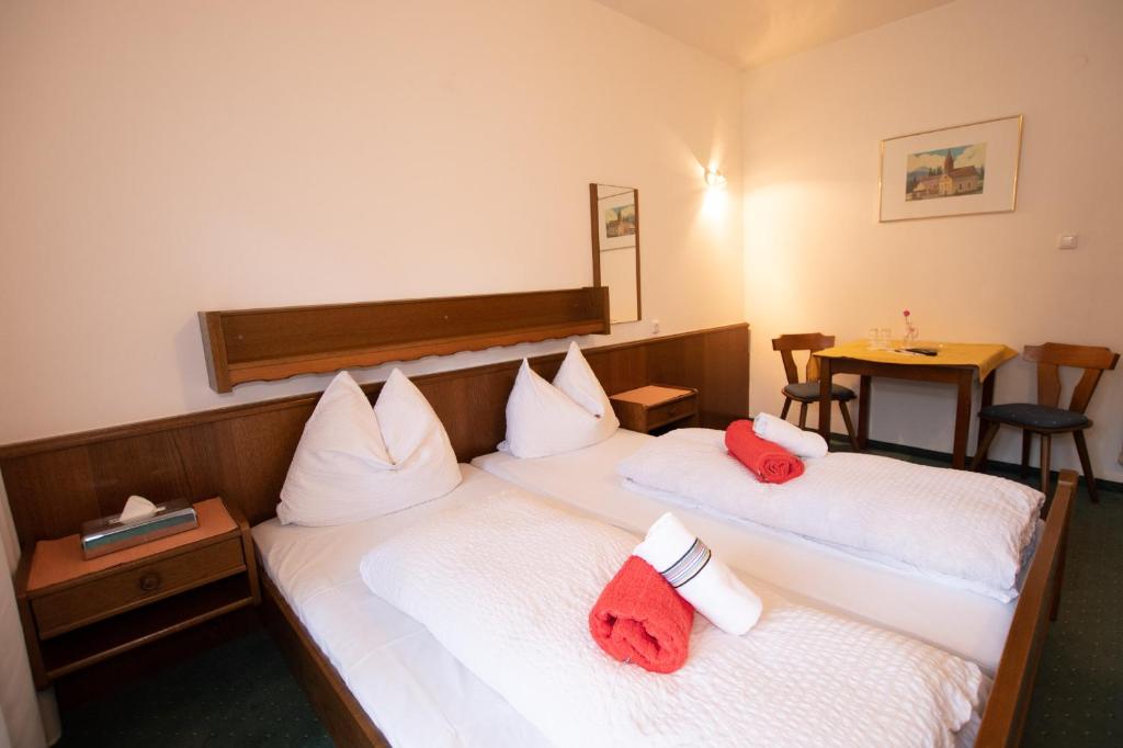 Postel nebo postele na pokoji v ubytování Hotel Vanda