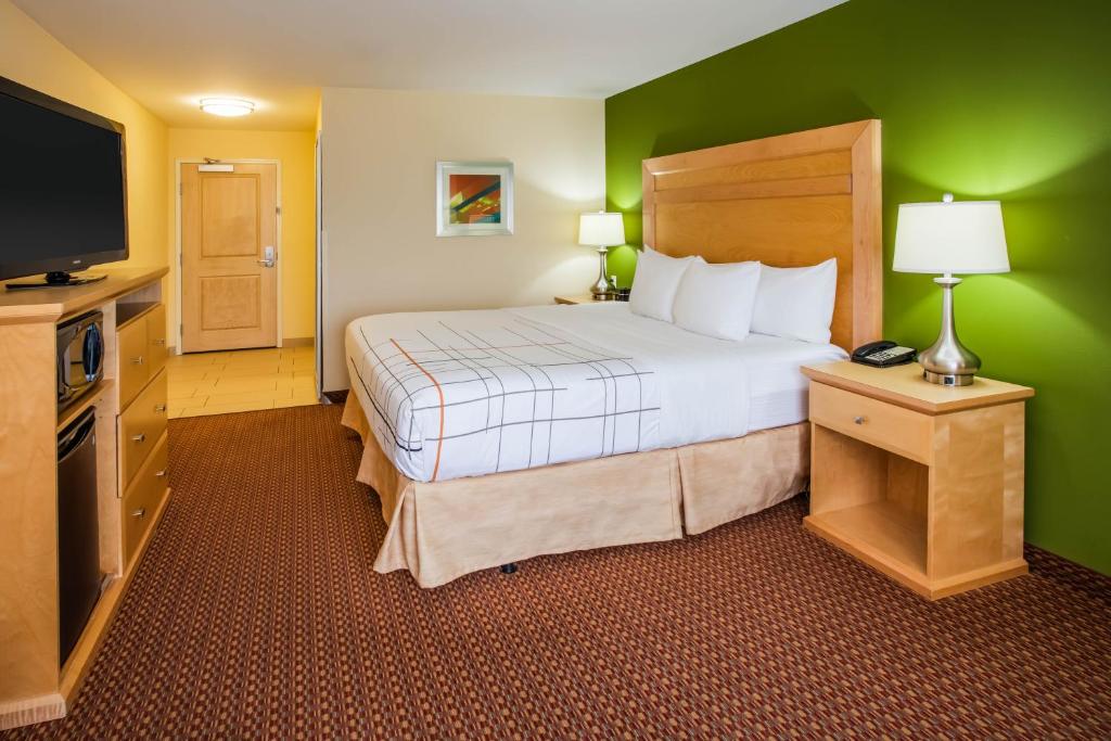 La Quinta by Wyndham Rochester Mayo Clinic Area South - 带有淋浴的王室 - 移动性访问/不吸烟