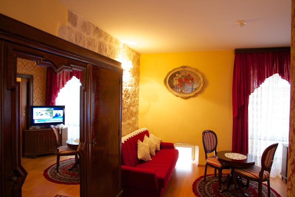 Heritage Hotel Pasike - One-Bedroom Suite