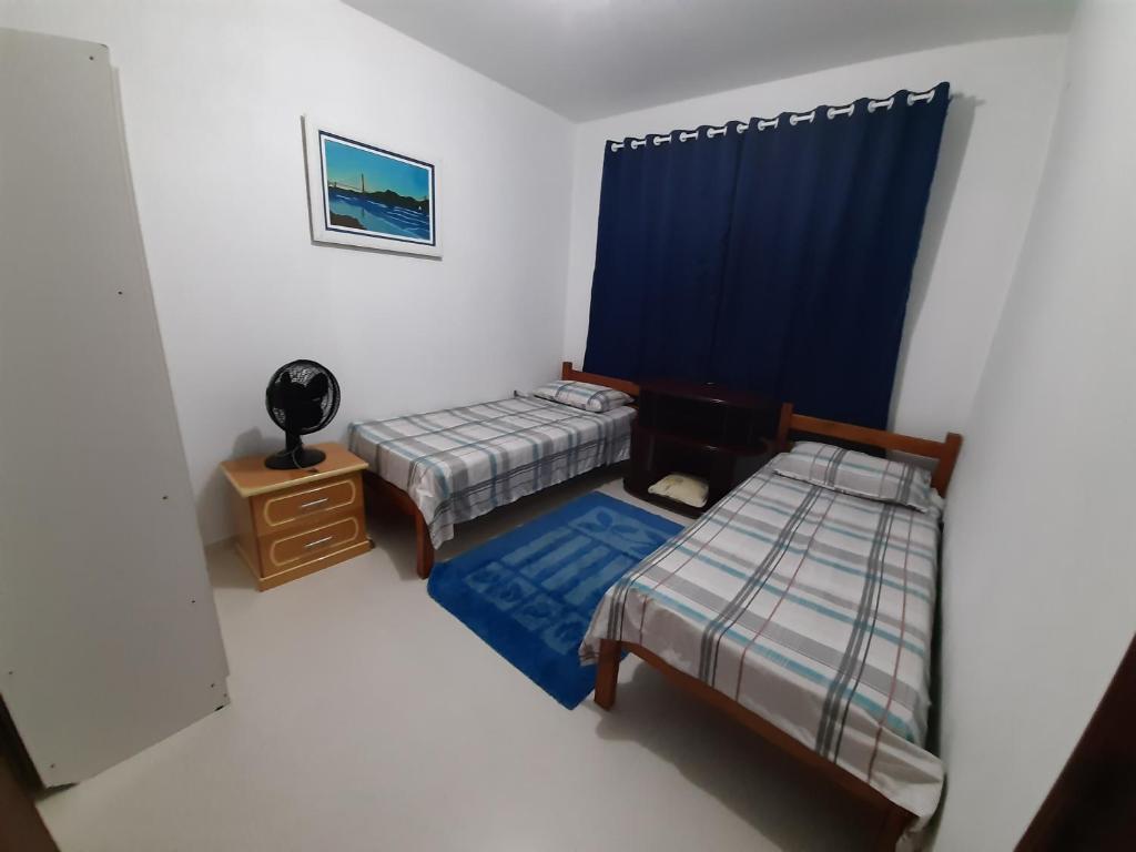  CASA DE PRAIA NA PINHEIRA C/ PISCINA PARA 6 PESSOAS