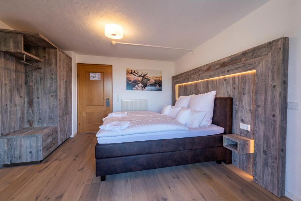 Posteľ alebo postele v izbe v ubytovaní Hotel ZUM STERNENHOF