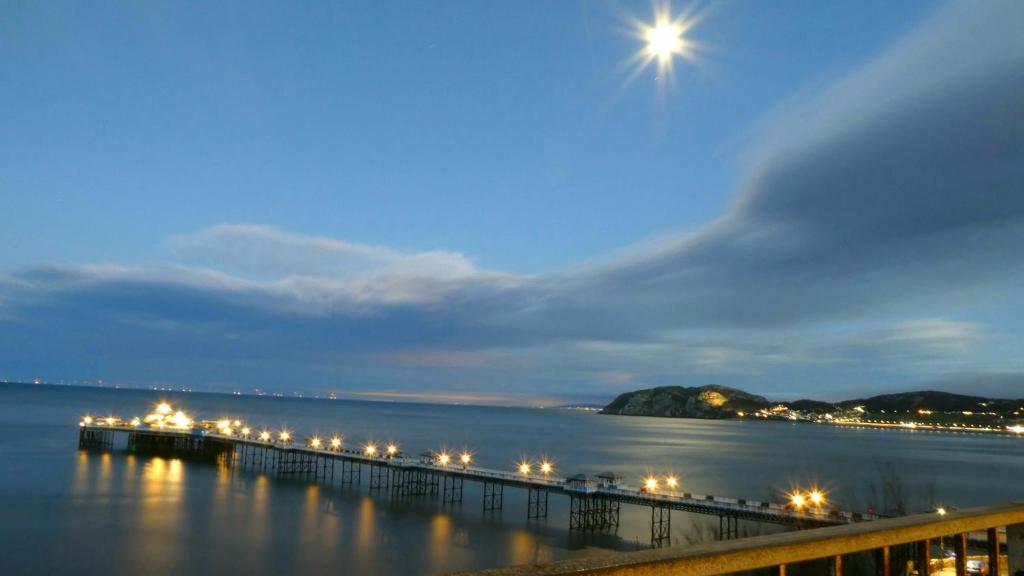 Iris Hotel Llandudno - Resim 25