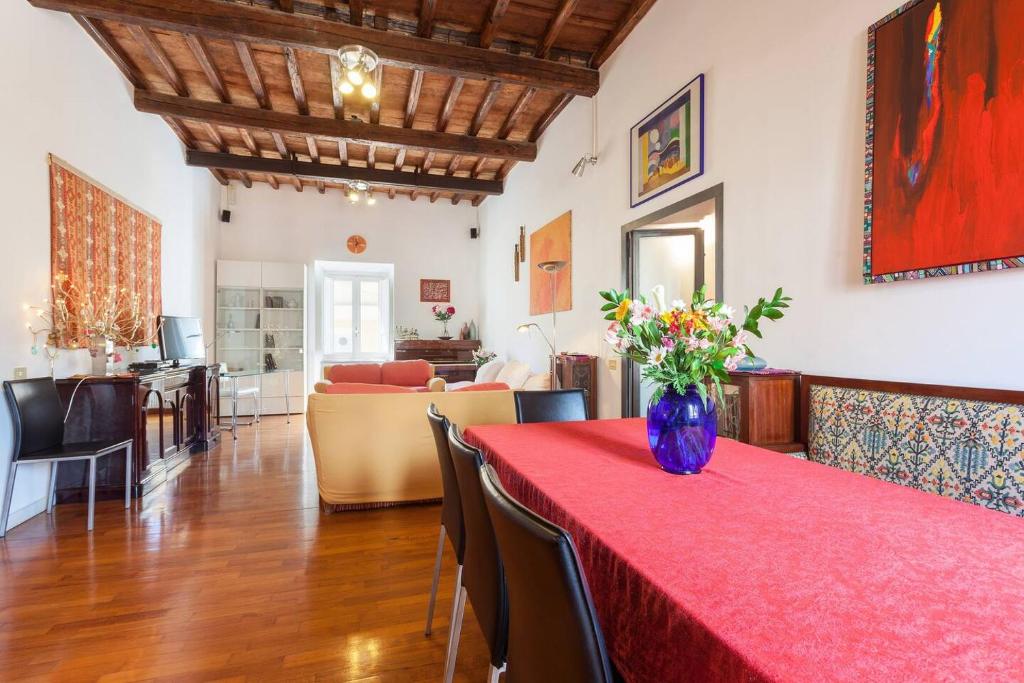 Piacentino Homes Piazza Navona Teatro Pace 5 e 6