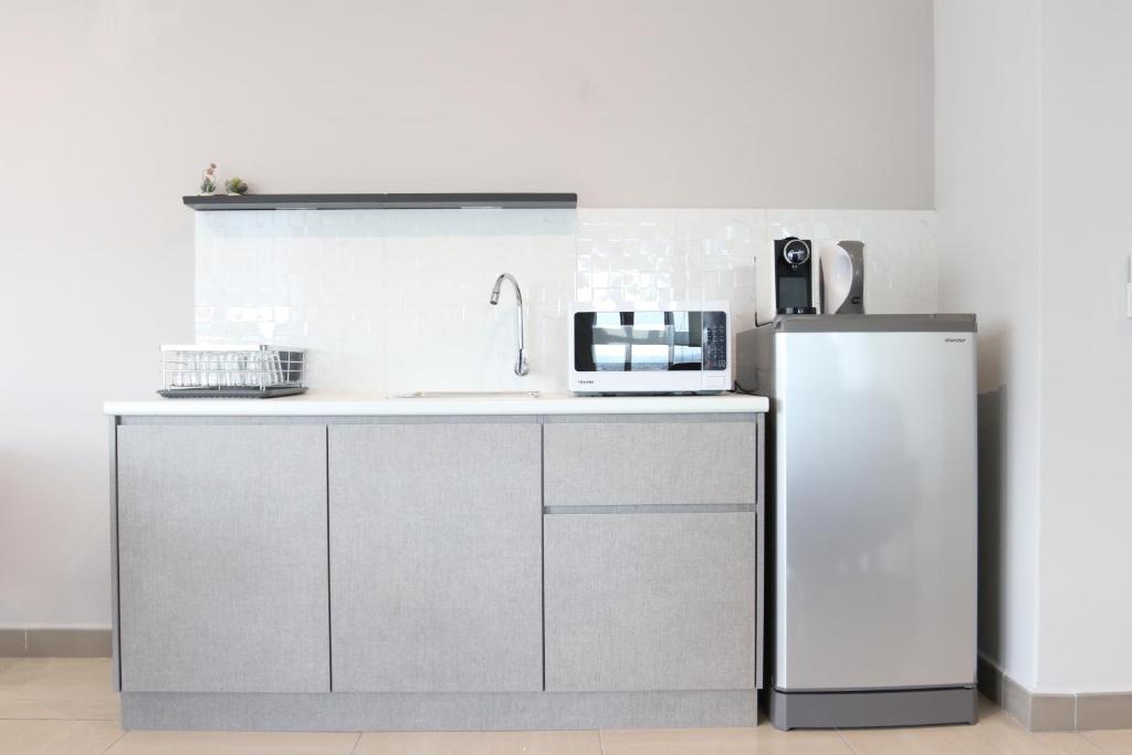 Dapur atau dapur kecil di Octagon Ipoh by Plush