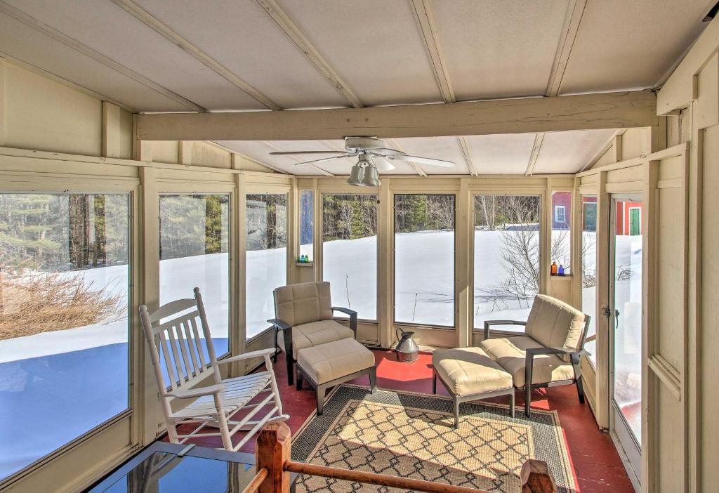 Parsonsfield Vacation Rental Near Skiing and Lakes! - Casa De Vacaciones