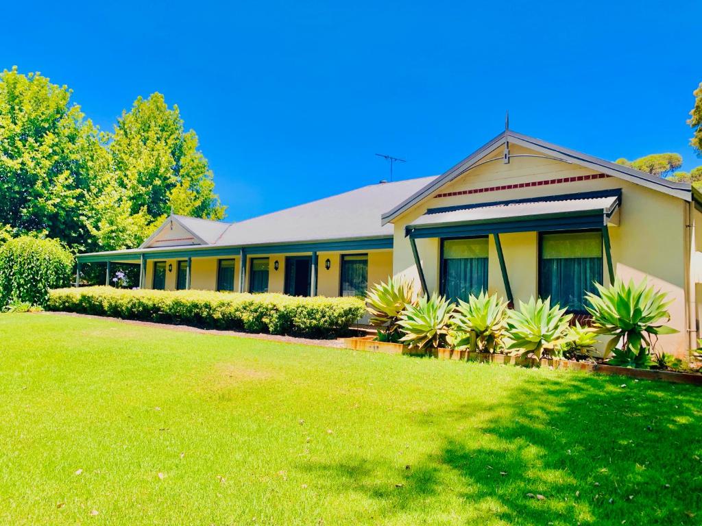 Willow Lodge, Busselton, Australia