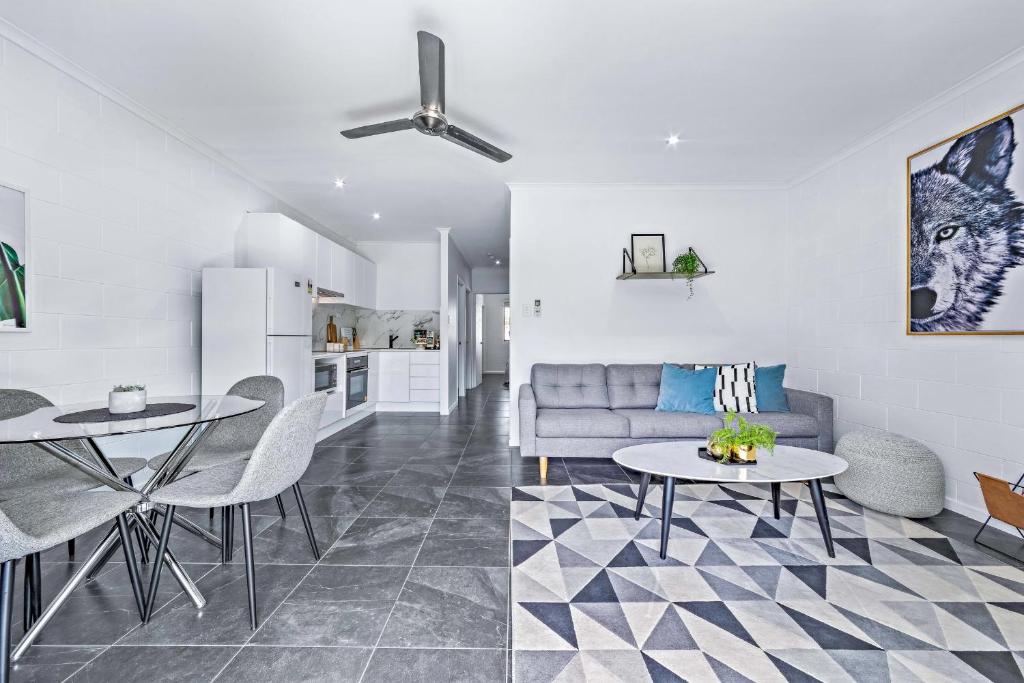 Holiday homes & houses for rent in Airlie Beach