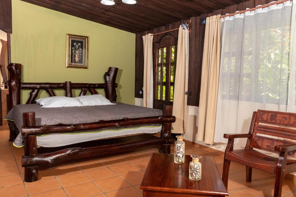 Malekus Mountain Lodge - Deluxe King Room