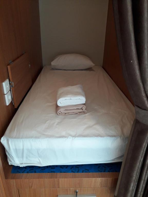 Postel nebo postele na pokoji v ubytování Brielle guest house