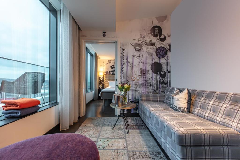 Posezení v ubytování Radisson Blu Riverside Hotel