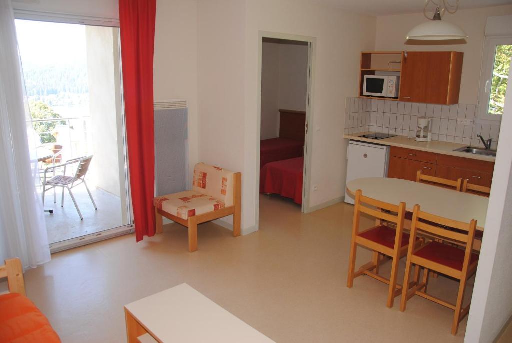 Le Herbau - One-Bedroom Apartment (4 Adults)