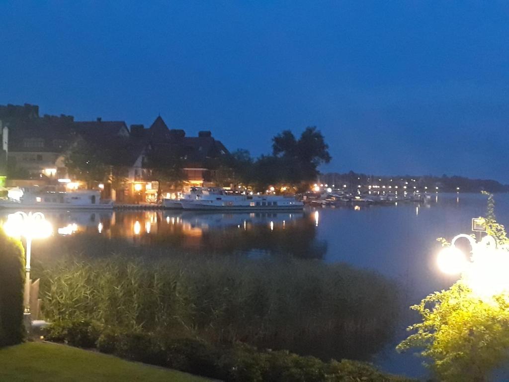 Výhled na řeku, která protéká v blízkosti bed and breakfast