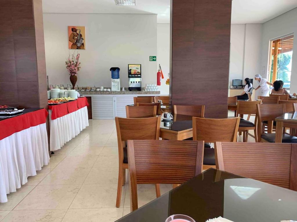 Restaurace v ubytování No GOLDEN DOLPHIN EXPRESS VOCÊ IRÁ TER MOMENTOS ESPETACULARES!