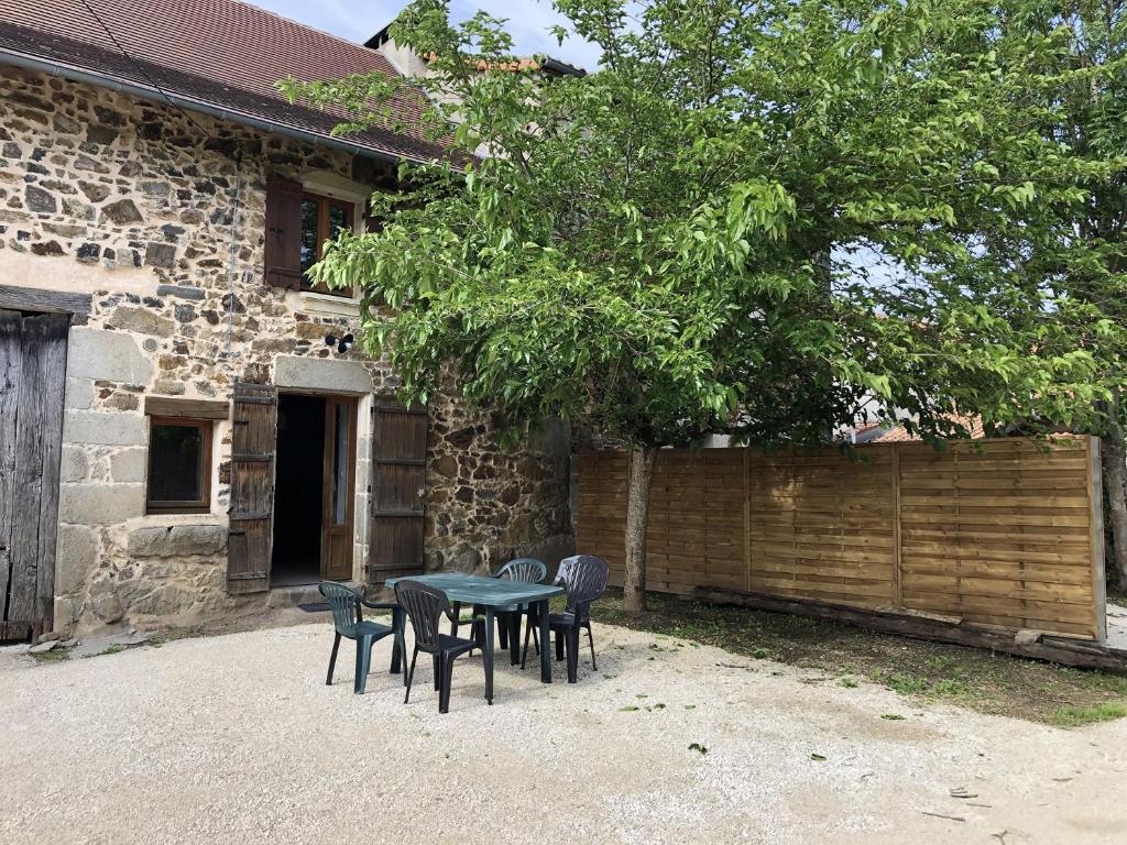 Villa Gites Chambre d hôtes avec piscine Dordogne 2-4-6-8-10 personnes - Huis Met Drie Slaapkamers