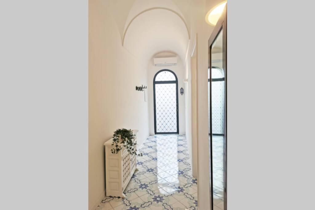 Zdjęcie z galerii obiektu Casa Ruggiero w mieście Capri