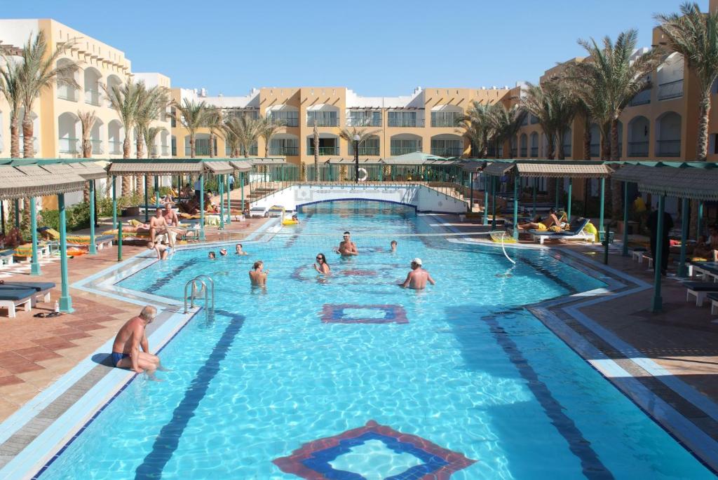 Bazén v ubytování Bel Air Azur Resort (Adults Only) nebo v jeho okolí