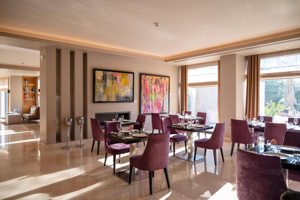 Somewhere Vouliagmeni - Resim 23