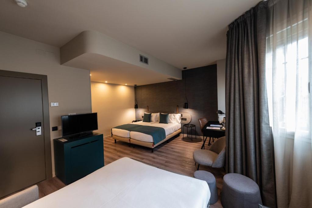 Atenea Rekord Suites Barcelona - Resim 22