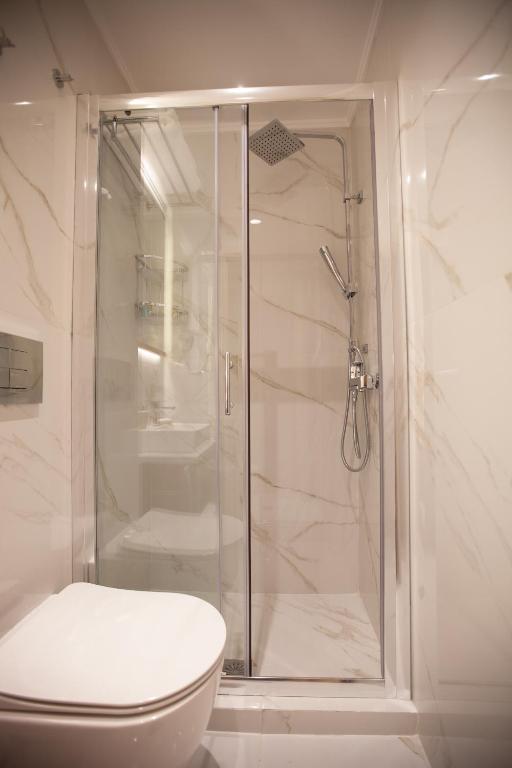 No21 Luxury Suites - 4