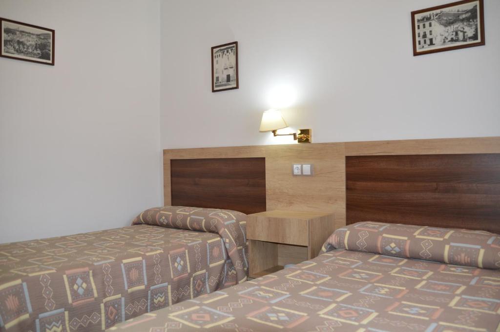 LABELLA Hostal Restaurante, La Calahorra – Bijgewerkte ...