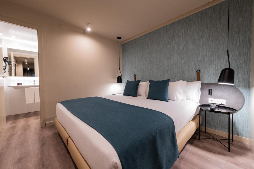 Atenea Rekord Suites Barcelona - Resim 16