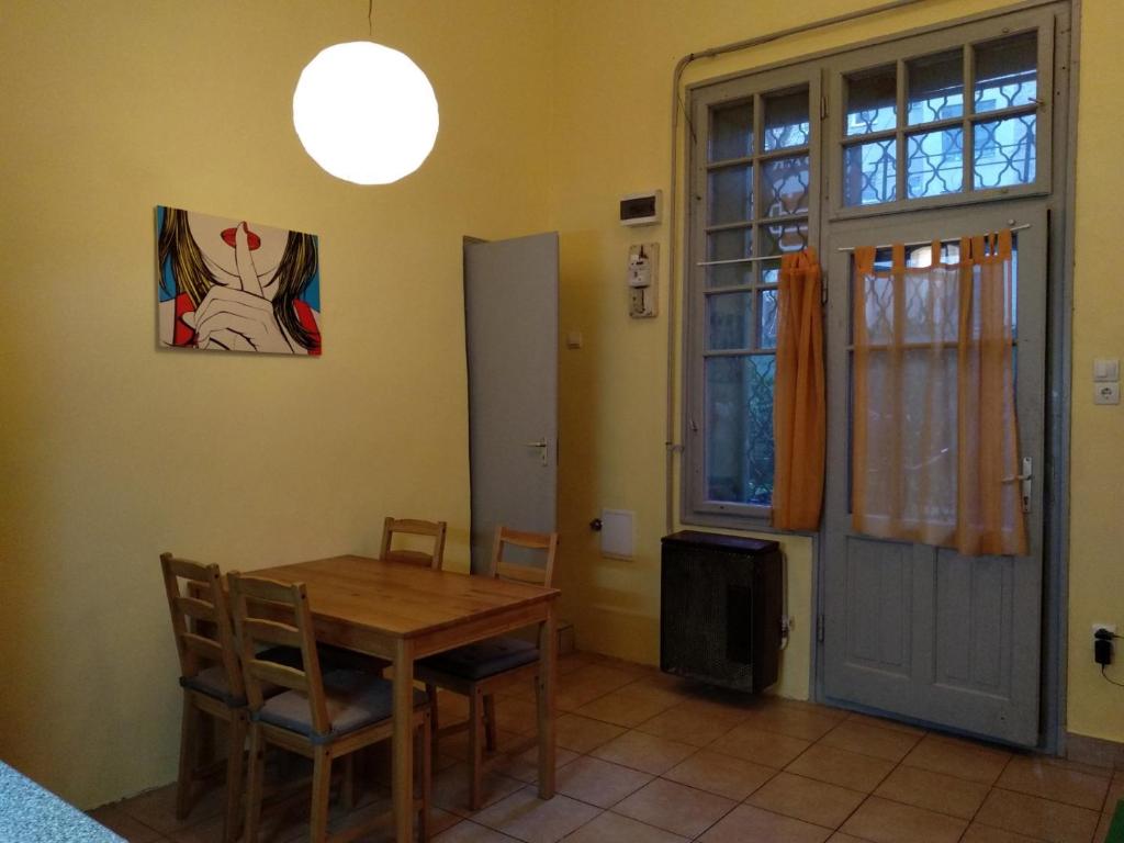 Fotografie z fotogalerie ubytování HoBar Hostel v Budapešti