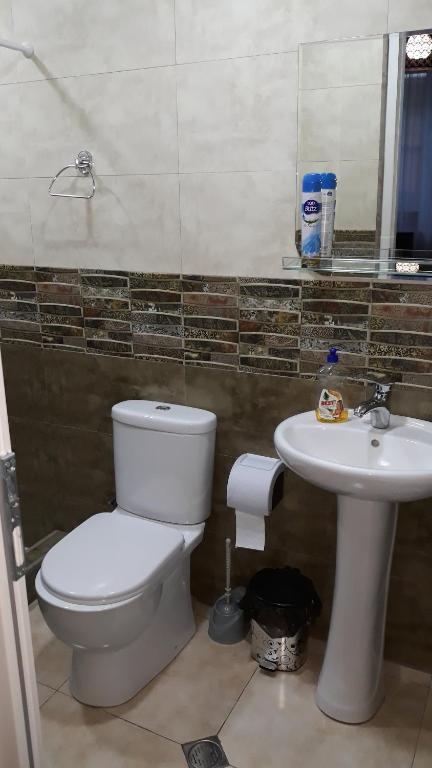 Koupelna v ubytování MANGO Guesthouse