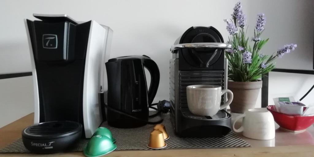 Sweet Home studio Aix en Pce, clim,terrasse,piscine,pkg,resto - Resim 29