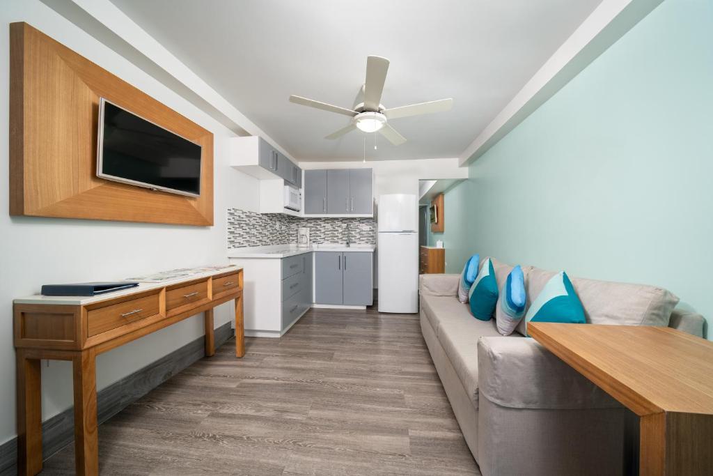 Kuchyň nebo kuchyňský kout v ubytování South Gap Hotel