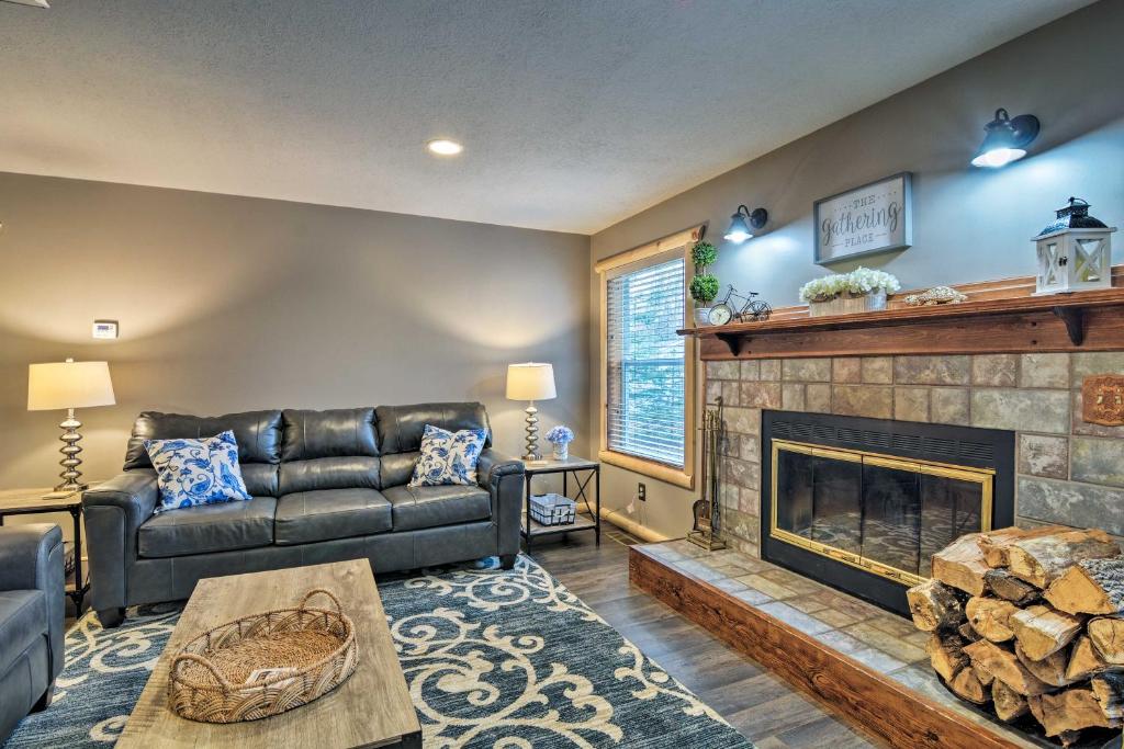 All Season Big Bear Lake House, Walk to Beach, Johannesburg (updated