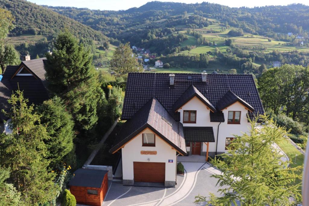 Výhľad na hory alebo výhľad na hory priamo z apartmánu