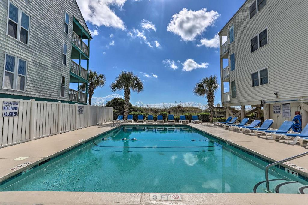 Walk to Ocean Cozy Condo in North Myrtle Beach!