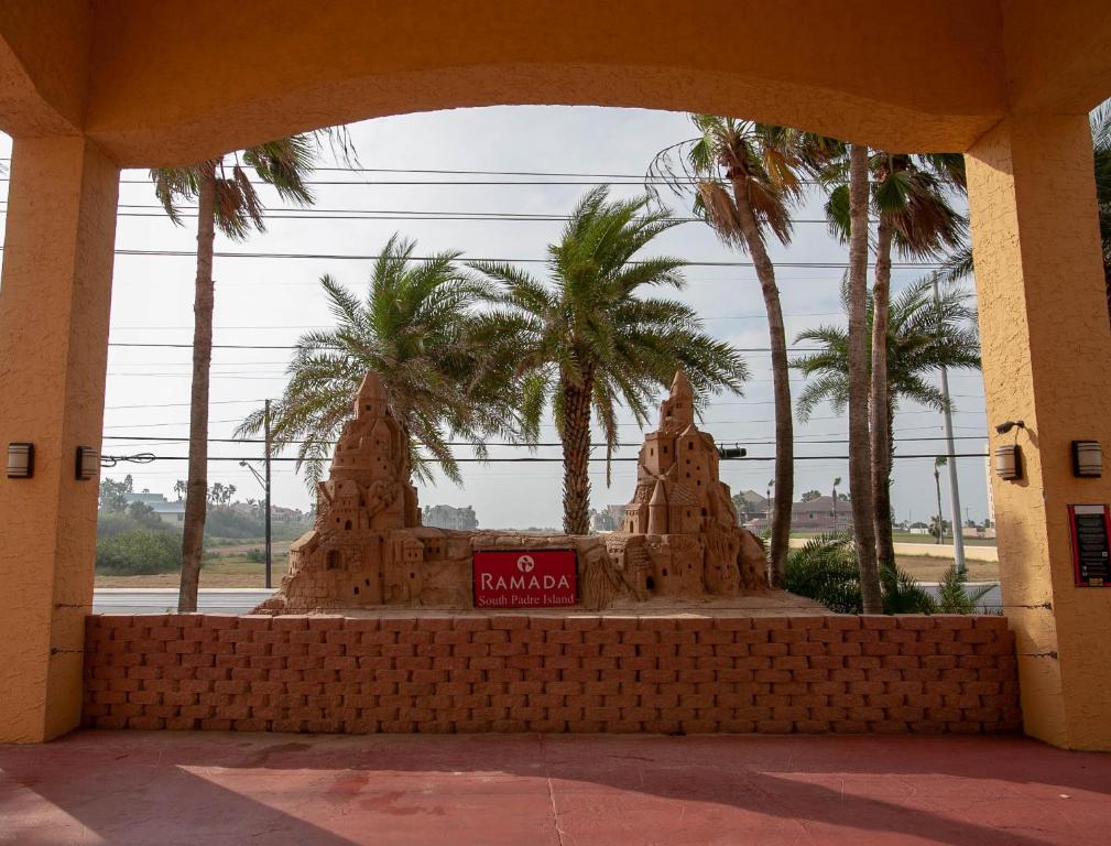 Grundriss der Unterkunft Ramada by Wyndham &amp; Suites South Padre Island