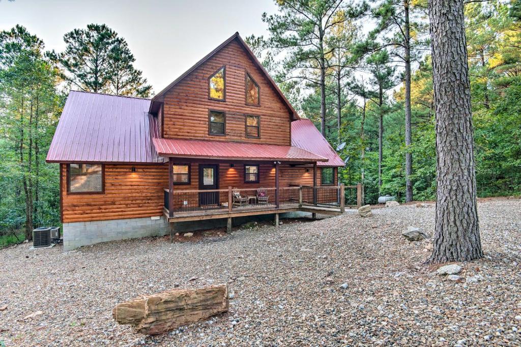 Lux Cabin with Hot Tub 13mins to Broken Bow Lake, Stephens Gap – Updated  2022 Prices