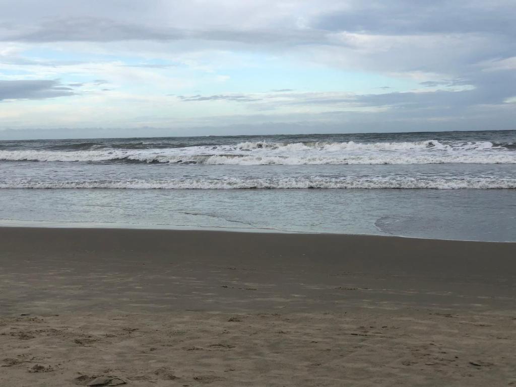  PÉ NA AREIA apartamento térreo