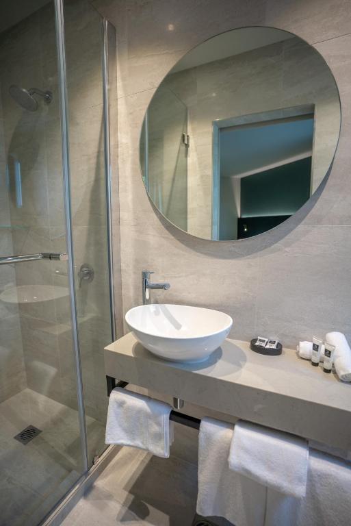 Koupelna v ubytování Distinction Luxmore Hotel