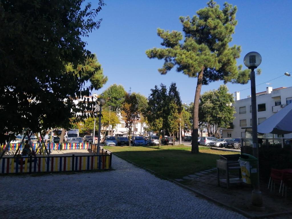 Fotografie z fotogalerie ubytování BestHomeStay- Caparica Beach Lisbon v destinaci Almada