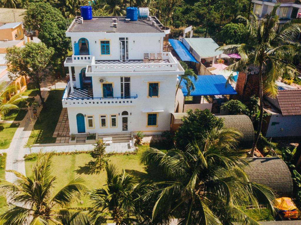 Vida Loca Sunset Beach Resort - 9