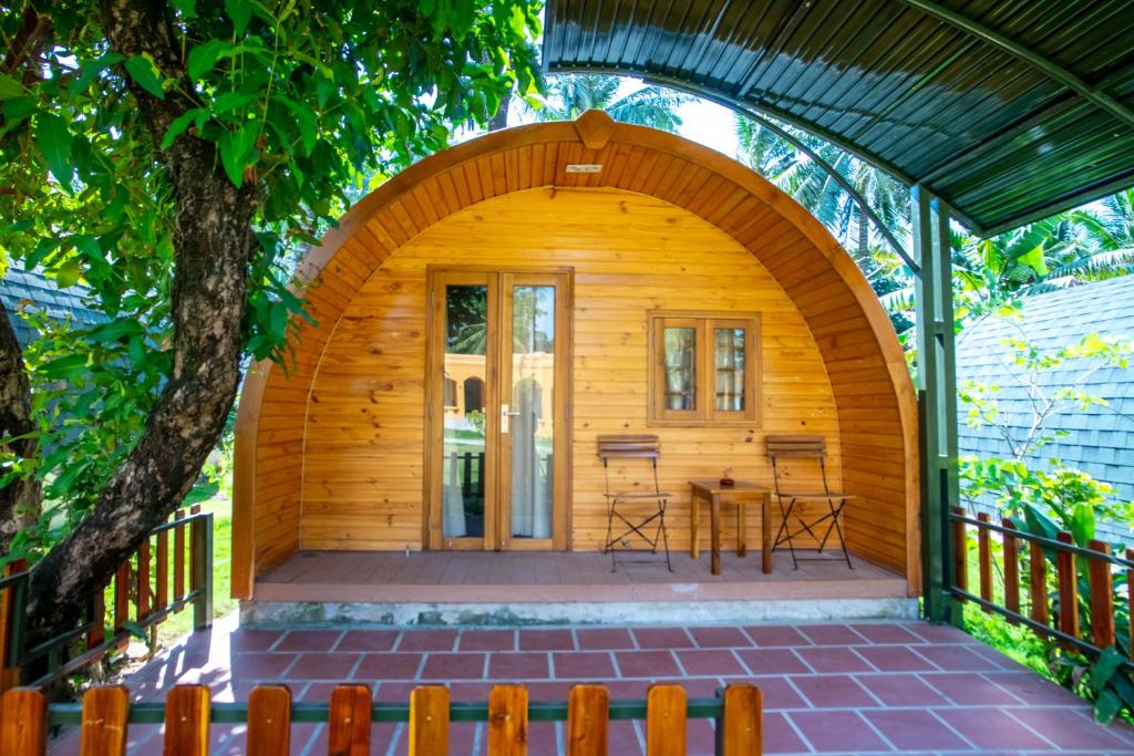 Vida Loca Sunset Beach Resort - 19