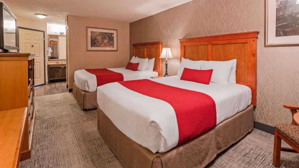 Best Western Plus Rivershore Hotel photo