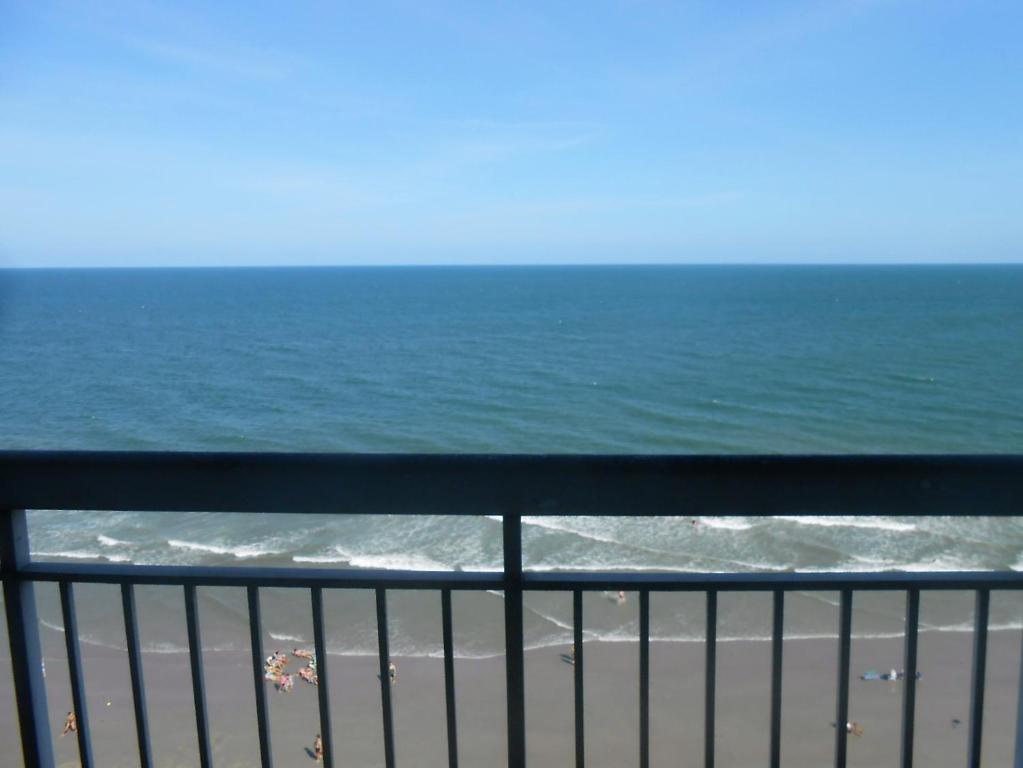 1002 Waters Edge Resort condo