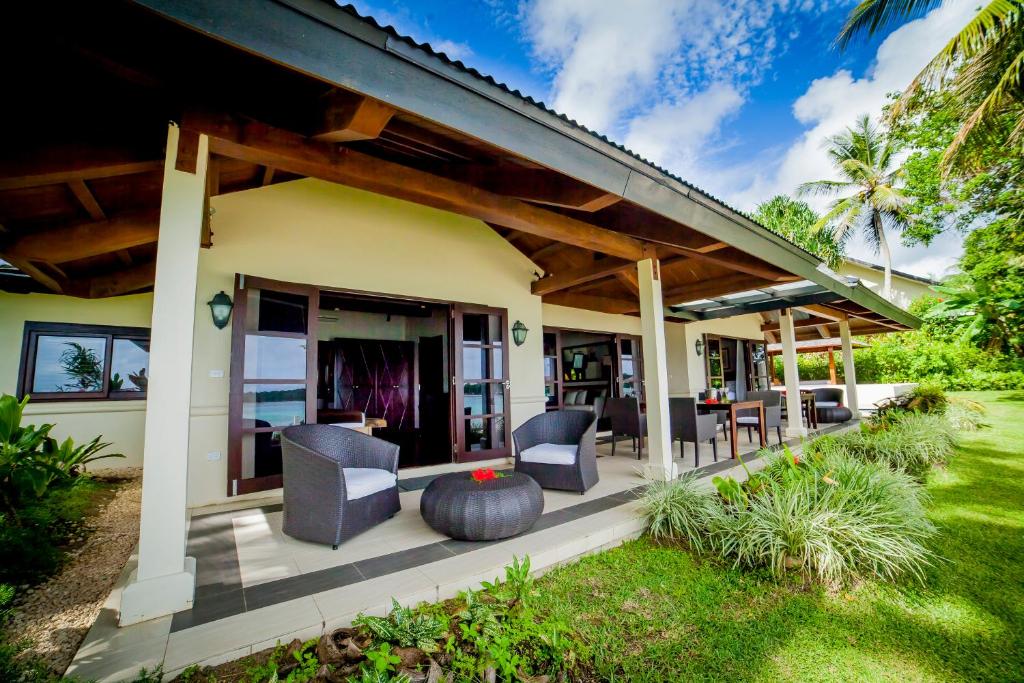 Zahrada ubytování Warwick Le Lagon Resort & Spa, Vanuatu
