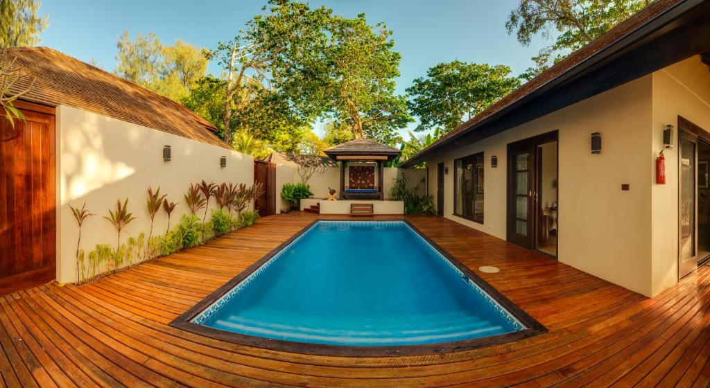 Bazén v ubytování Warwick Le Lagon Resort & Spa, Vanuatu nebo v jeho okolí